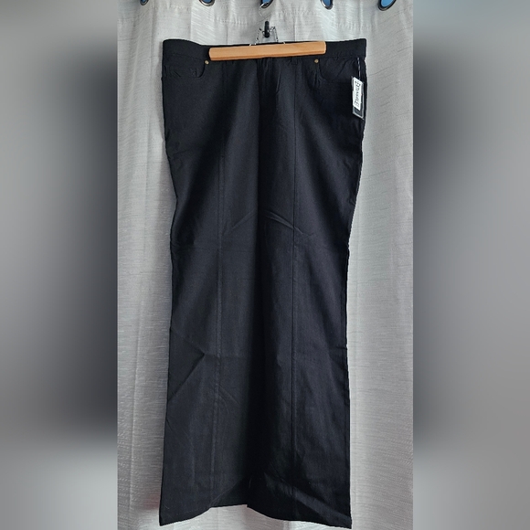 Juli Women's Black Pants - Picture 1 of 6